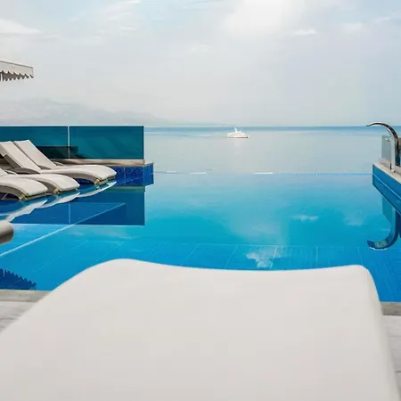 Serxho Hotel Sarande