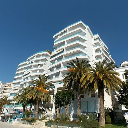 Hotel Serxho 3*